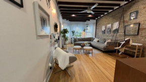 Lakeside Loft - Historic Chicago Condo